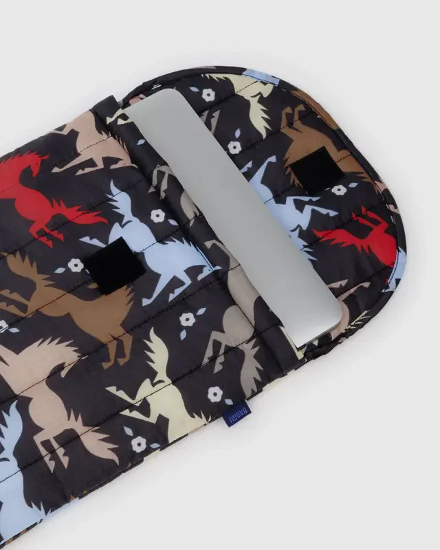 Puffy Laptop Sleeve 16"- Horse Cut-Outs - Image 2