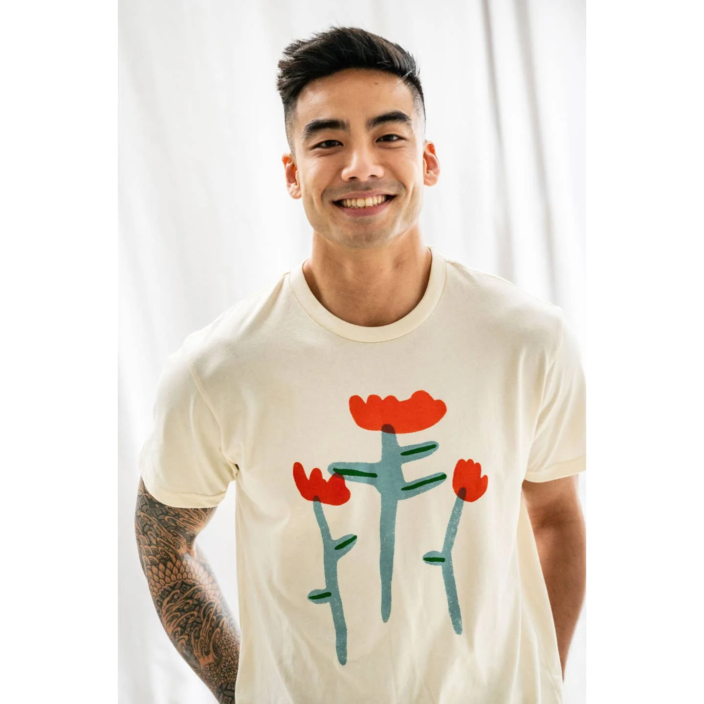 Tulips Unisex Tee - Image 3